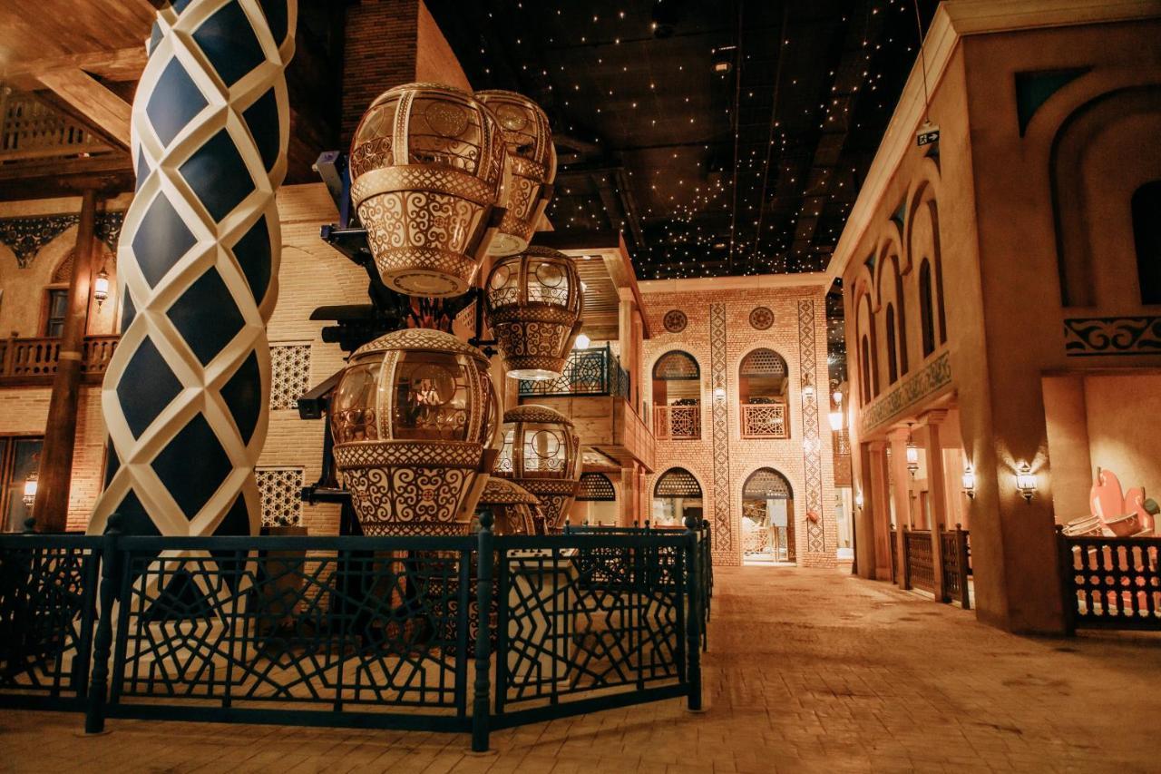 Karavansaray Turkistan Harbour Hotel -Flying Theatre Access Exterior foto The Palace Downtown