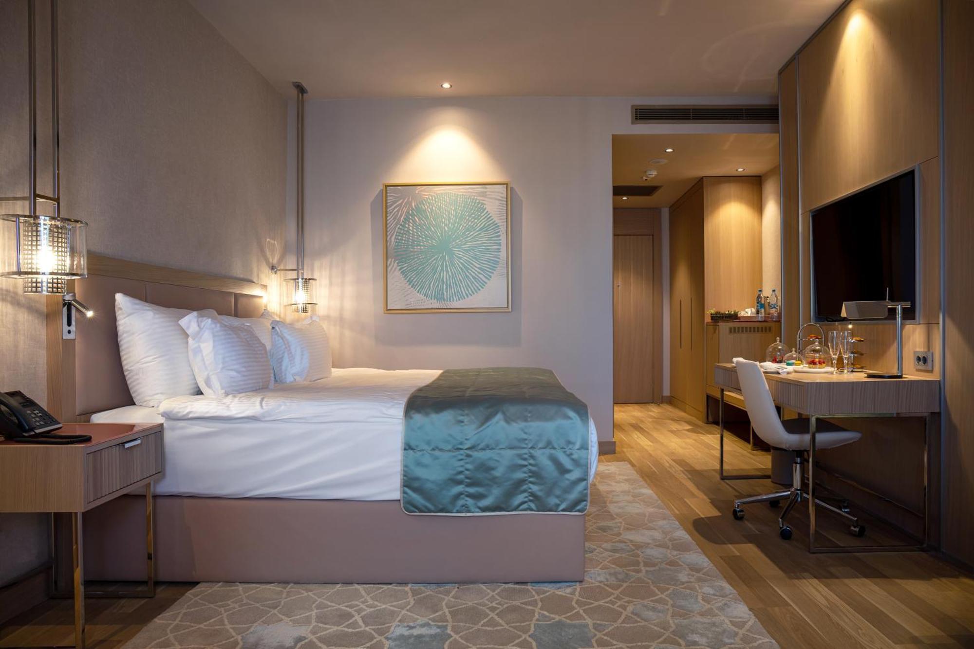 Karavansaray Turkistan Harbour Hotel -Flying Theatre Access Exterior foto Deluxe Room